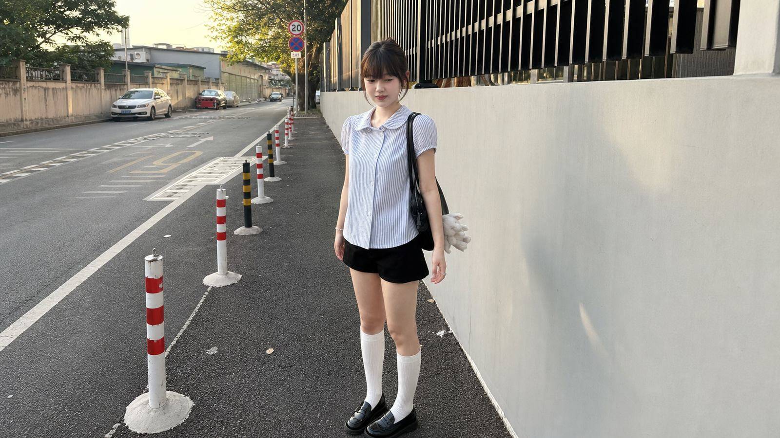 Những kiểu áo sơ mi sang chảnh: 15 kiểu giúp outfit nhìn thanh lịch hơn