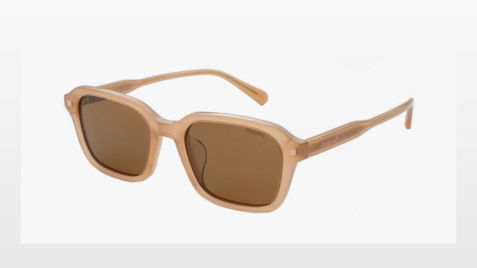 Kiểm tra nhãn Polarized hoặc thông tin sản phẩm