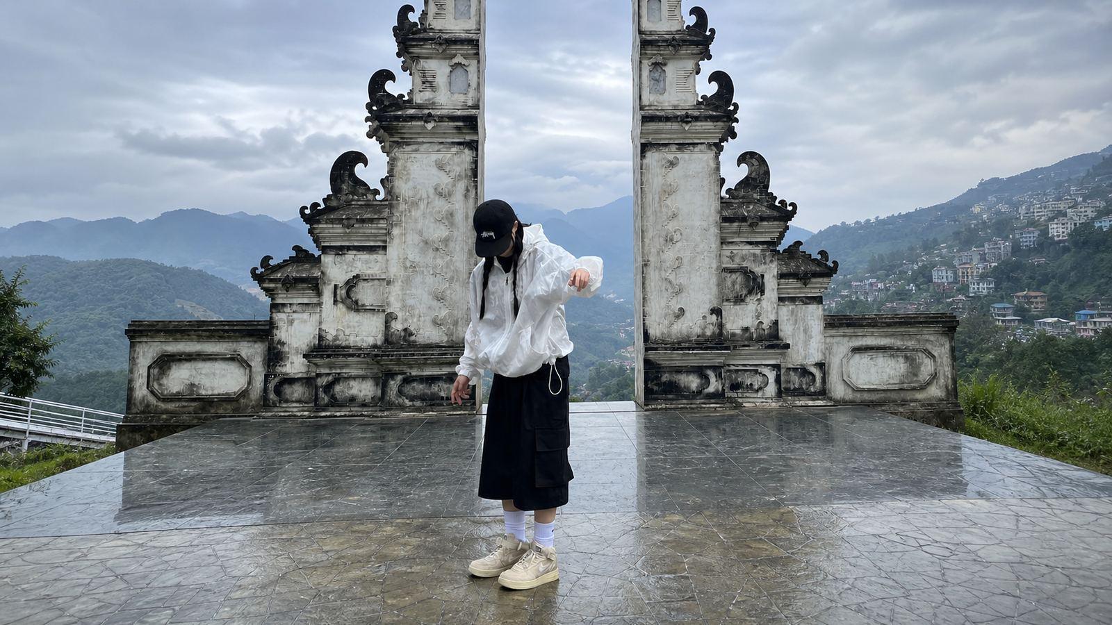 Áo len ôm phối quần culottes và boots thấp cổ cho ngày chưa quá lạnh