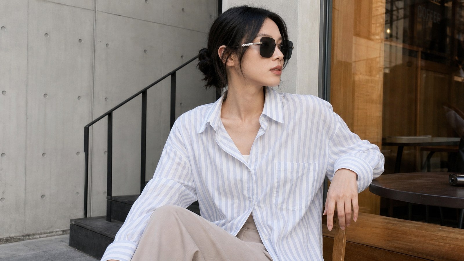 Gọng unisex tối giản