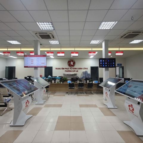 Phường Cát Lái Triển Khai Đầy Đủ Hệ Thống Hành Chính Công Cùng Kiosk ComQ