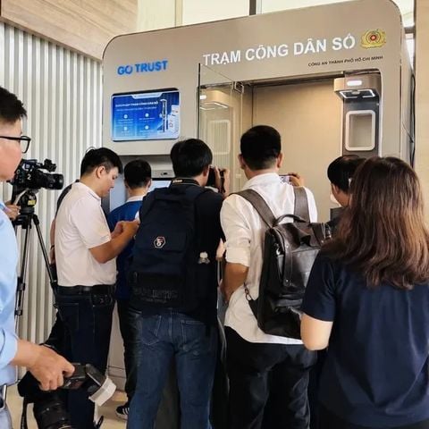 TP.HCM: Trạm Công Dân Số Đầu Tiên Và Bước Tiến Mới Trong Chuyển Đổi Số Cùng ComQ