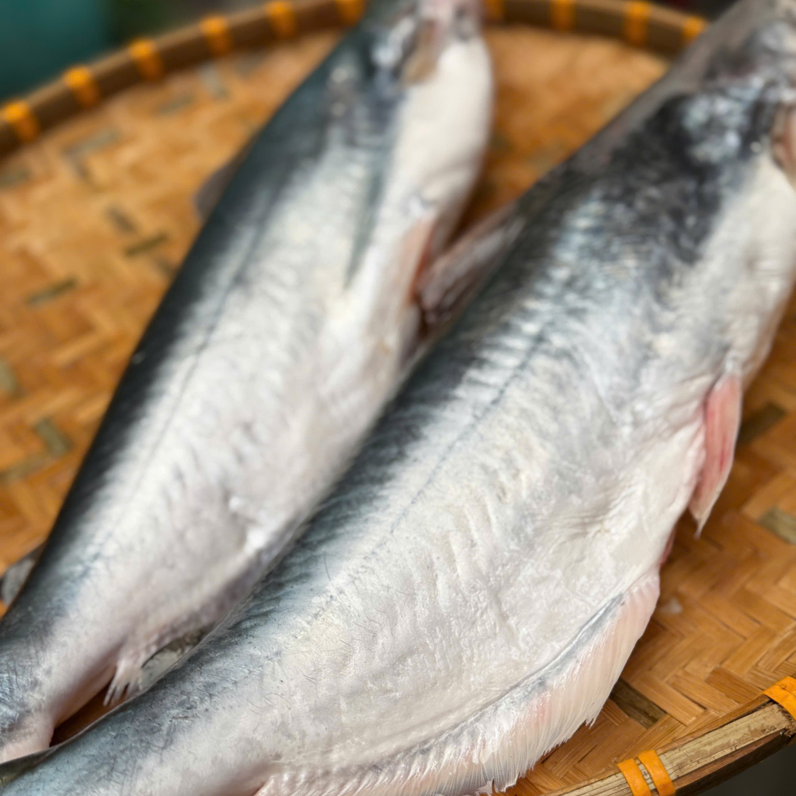 Món cá dứa tươi kho tộ đậm đà hương vị truyền thống