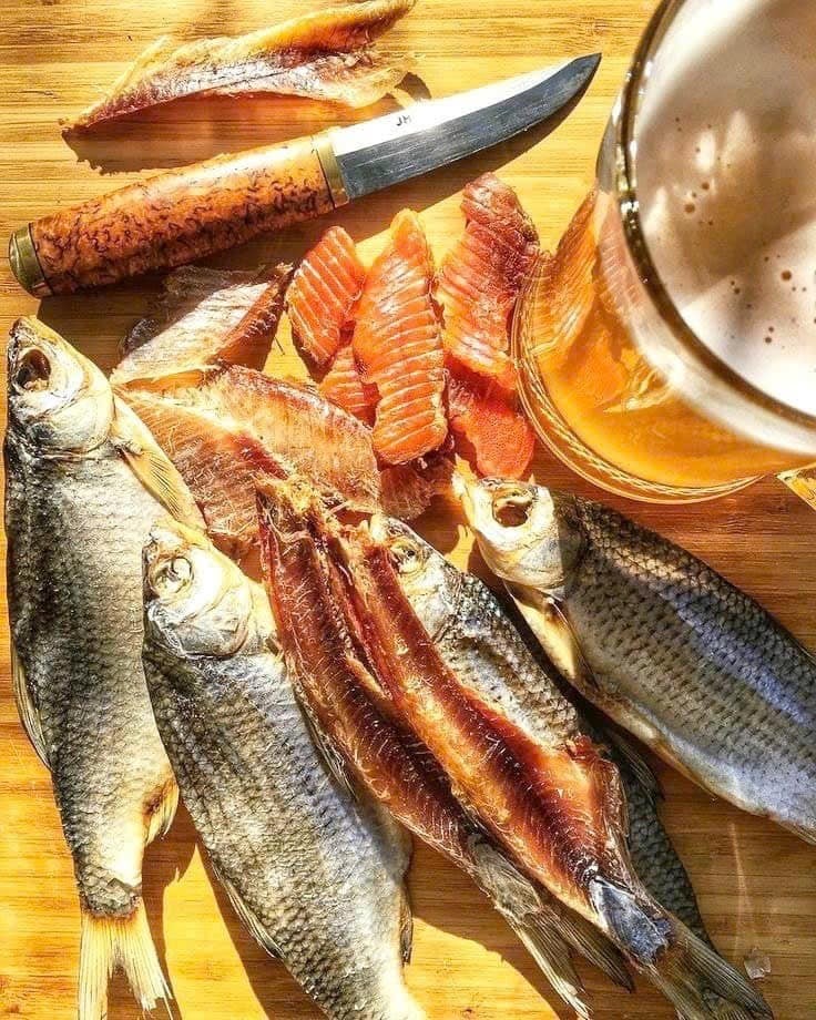 Thưởng thức cá khô Astrakhan tươi ngon, chế biến theo phong cách truyền thống Nga