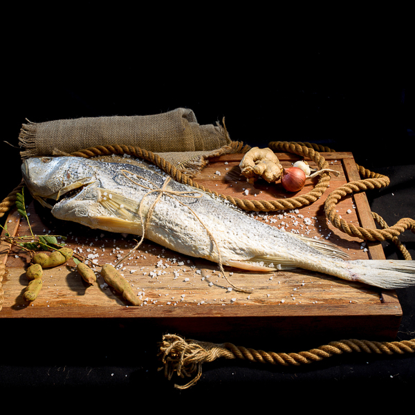 Quà Tết khô cá sửu món ngon đậm vị, đóng gói sạch đẹp, thích hợp tặng người thân dịp Tết