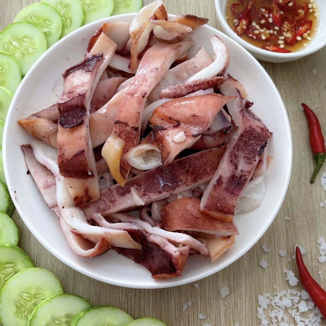 cách chế biến mực 1 nắng làm món hấp gừng