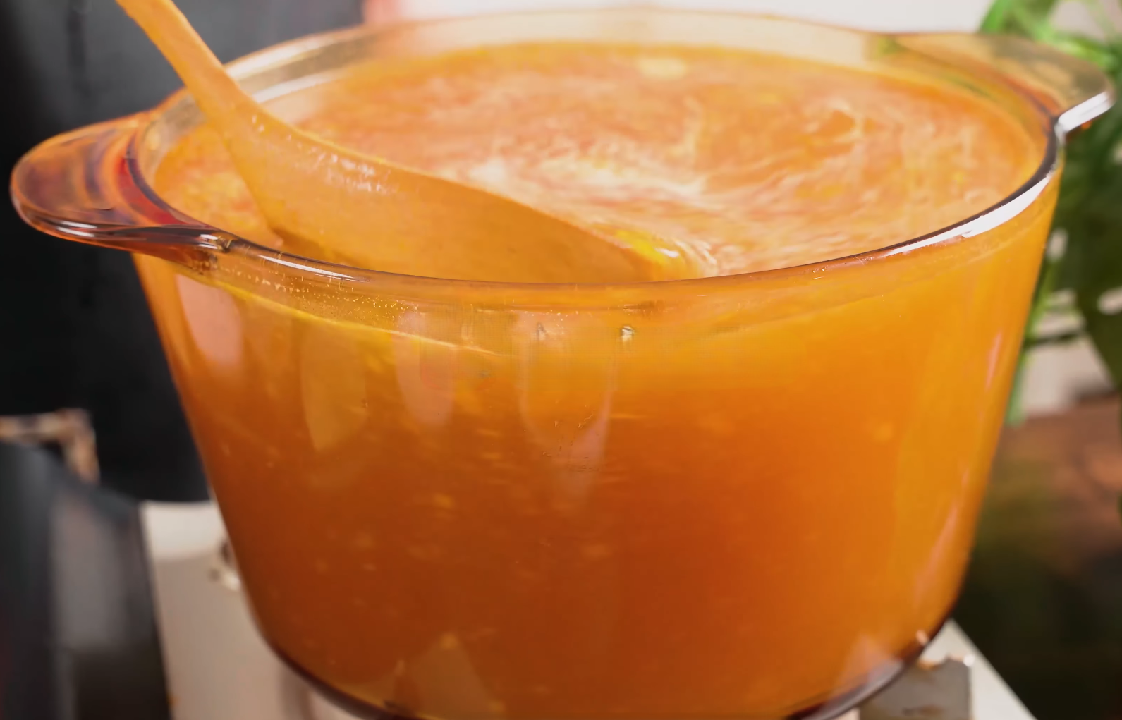 Bún bò chuẩn vị gia đình với cách nấu bún bò huế đơn giản