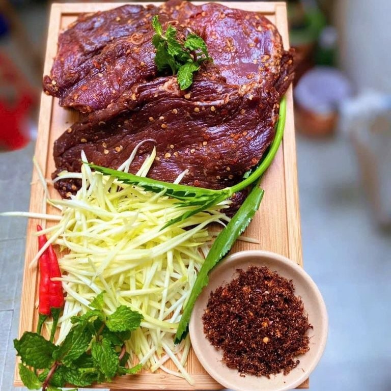 Thịt bò 1 nắng Nguyệt Viên Gia Lai mang hương vị tự nhiên đặc biệt