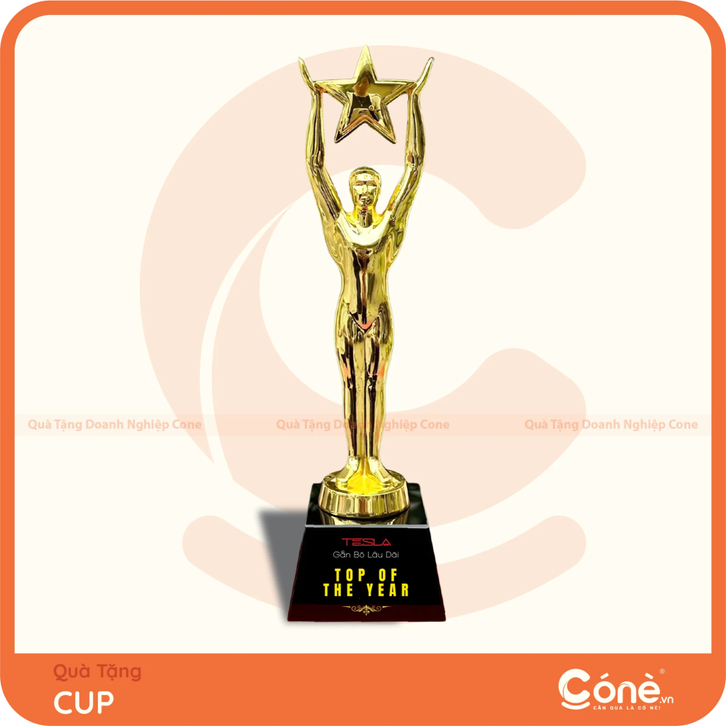 Cúp vinh danh Tesla Top of the Year màu vàng hình ngôi sao
