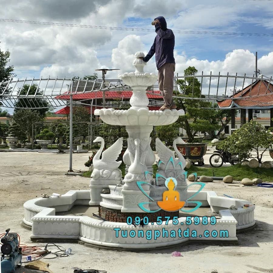 Đài Phun Nước Đá Thiên Nga Để Sân Vườn Đẹp Tại Sài Gòn