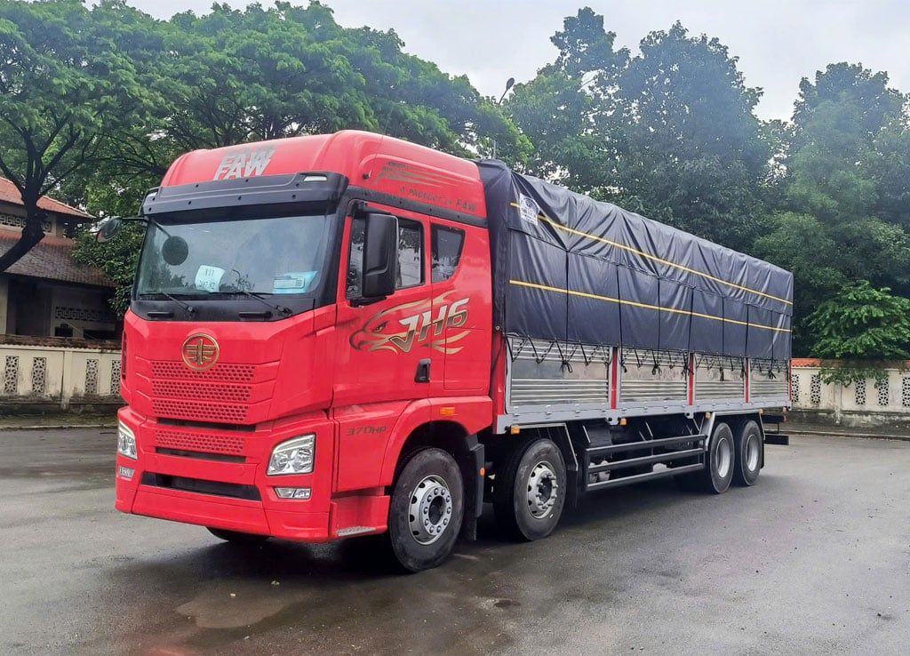 giá xe tải faw 4 chân