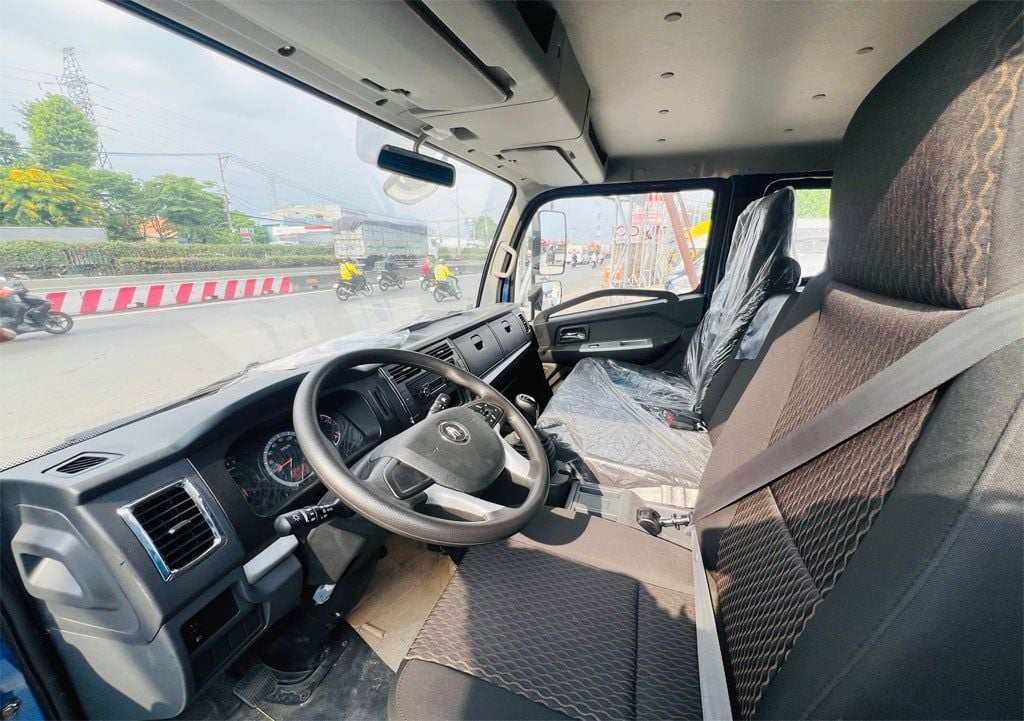 xe tải đồng vàng d8