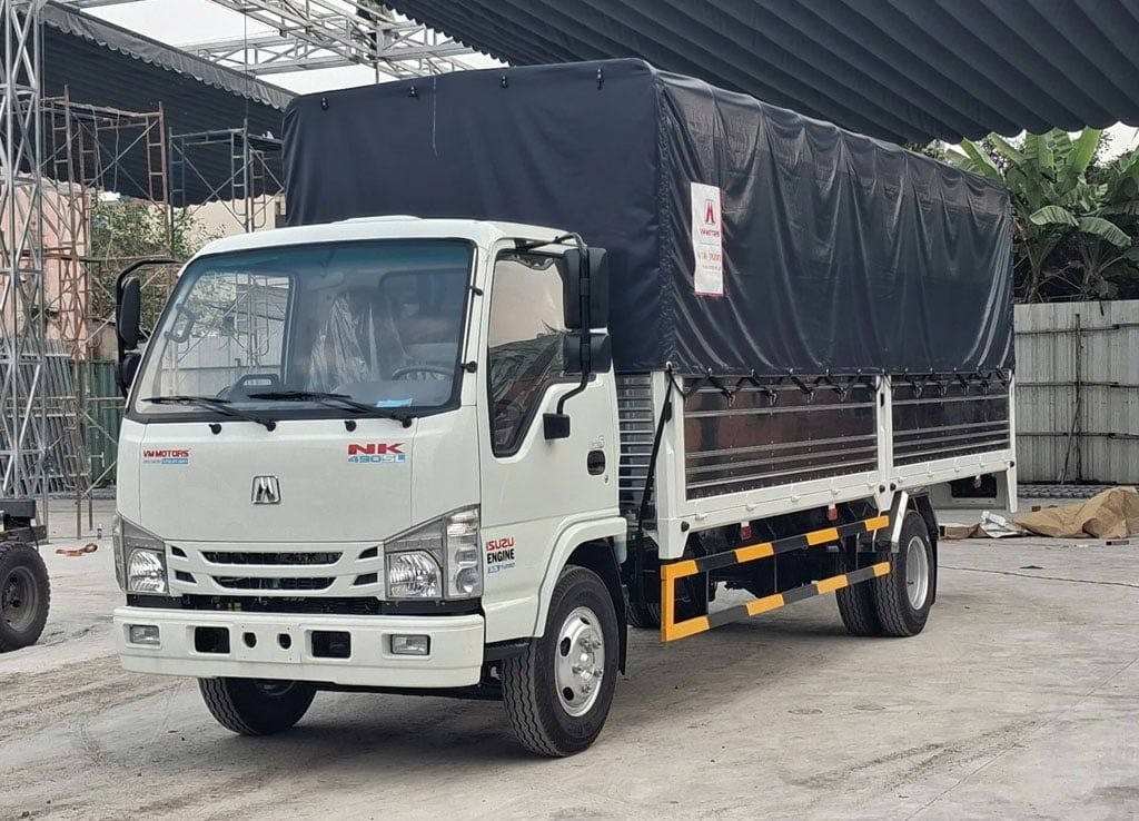 xe tải isuzu thùng dài 6m2