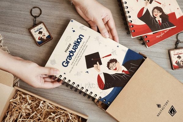 Gợi ý 3 mẫu sổ tay làm quà tặng tốt nghiệp đáng nhớ
