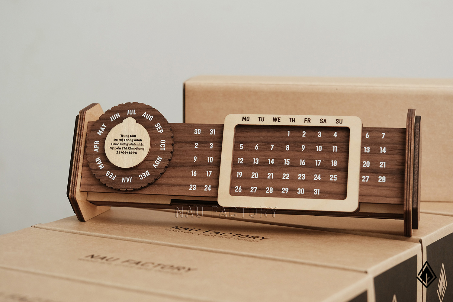 lịch gỗ vạn niên