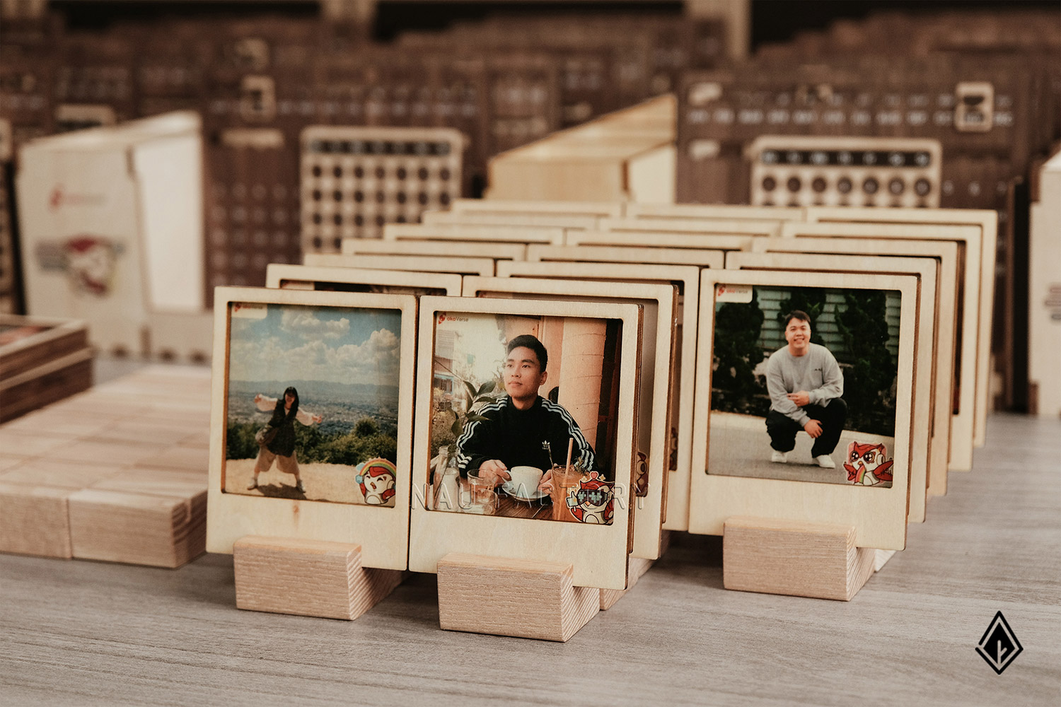 set lịch vạn niên và tranh gỗ