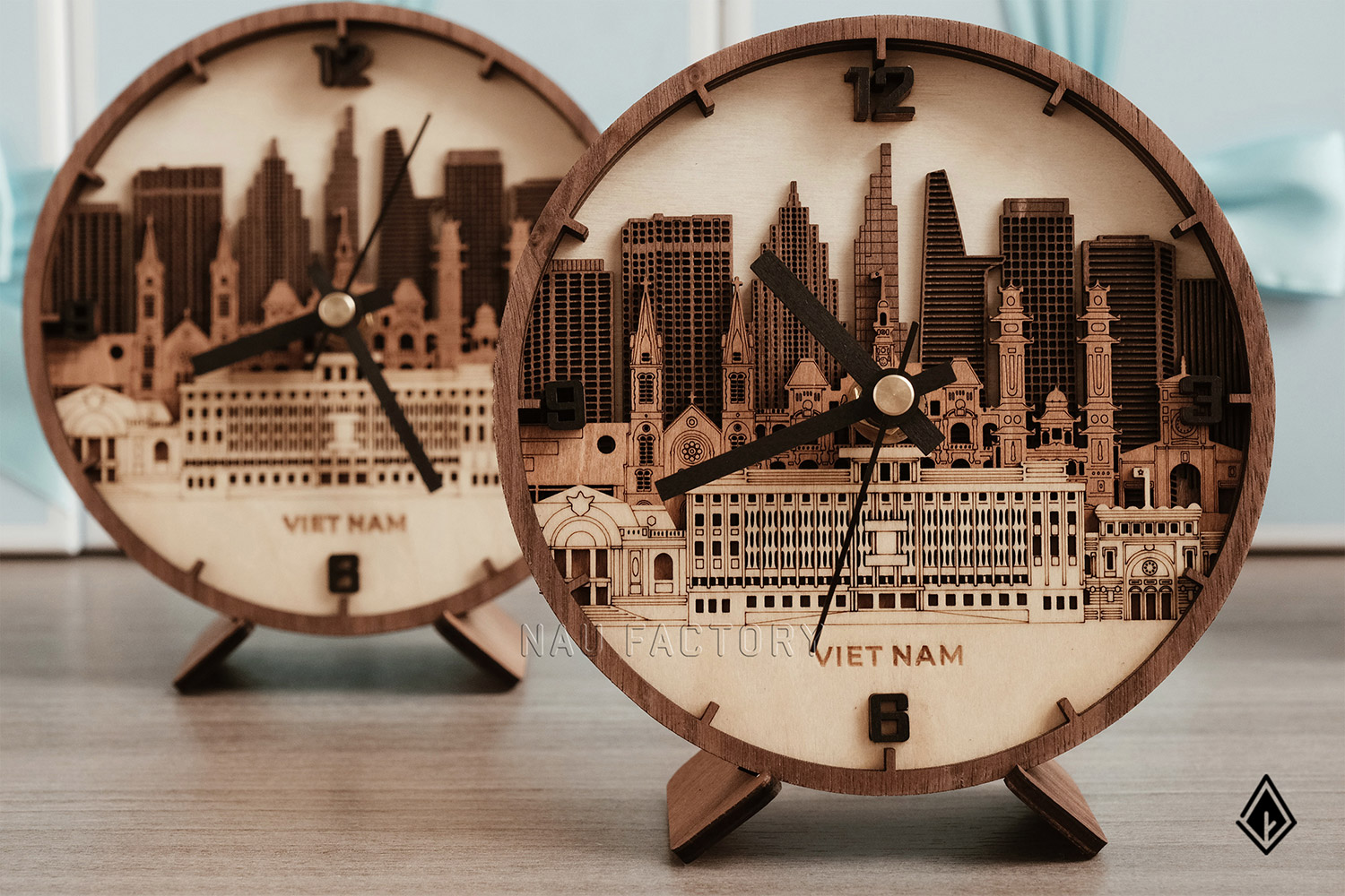 đồng hồ gỗ skyline