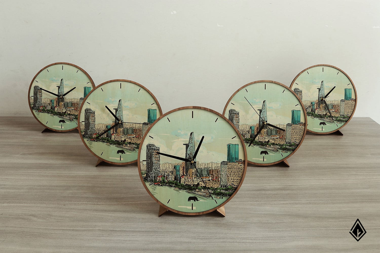 đồng hồ gỗ để bàn