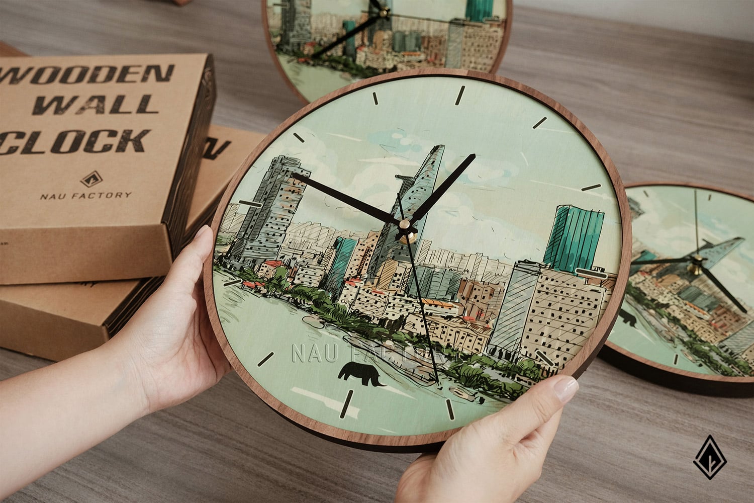 đồng hồ gỗ để bàn