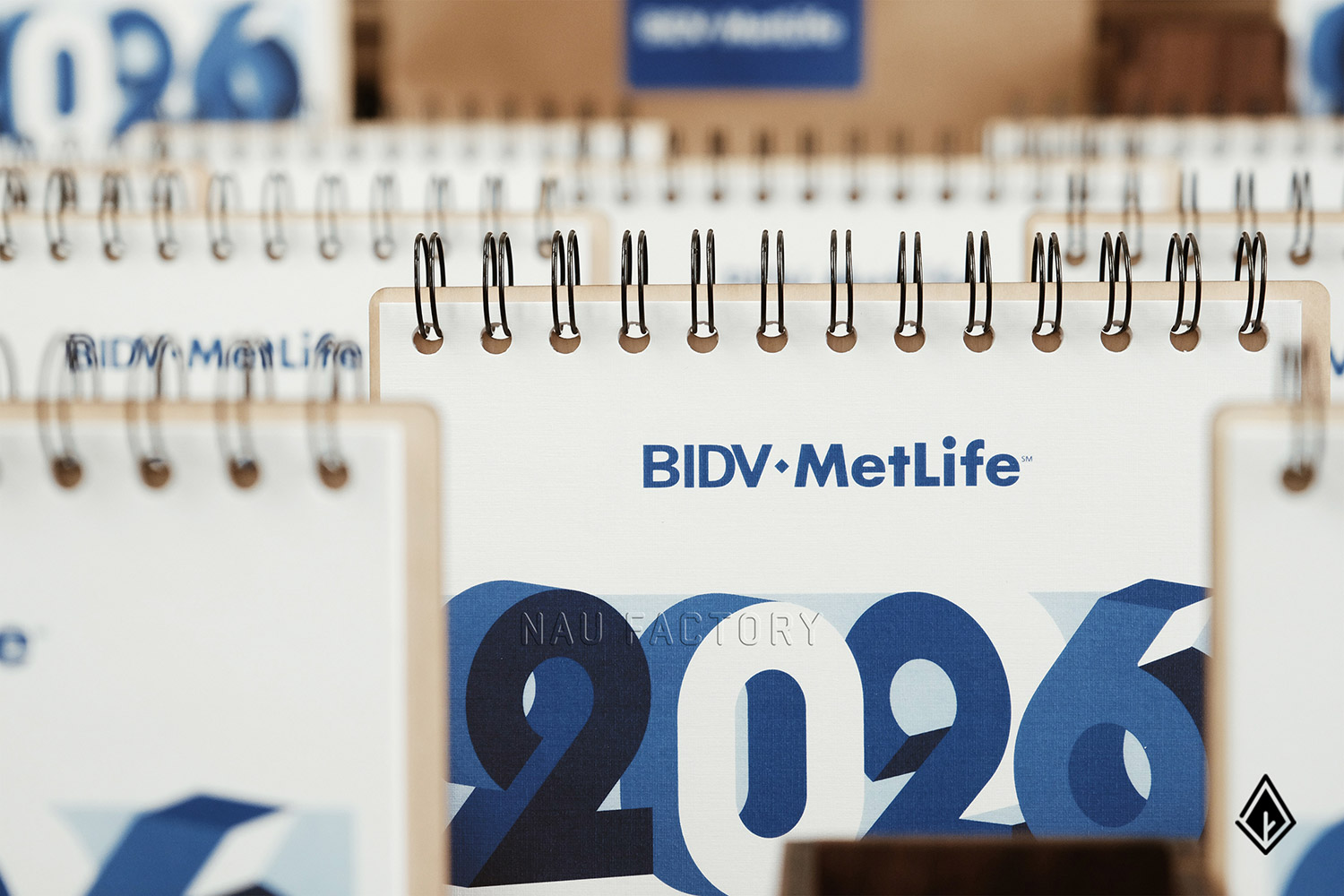 lịch gỗ để bàn