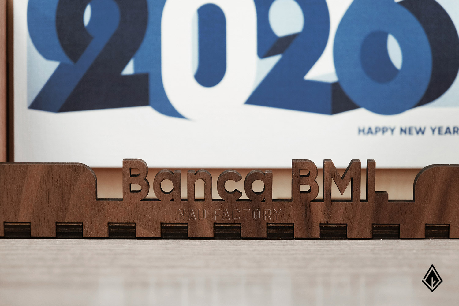 lịch gỗ để bàn