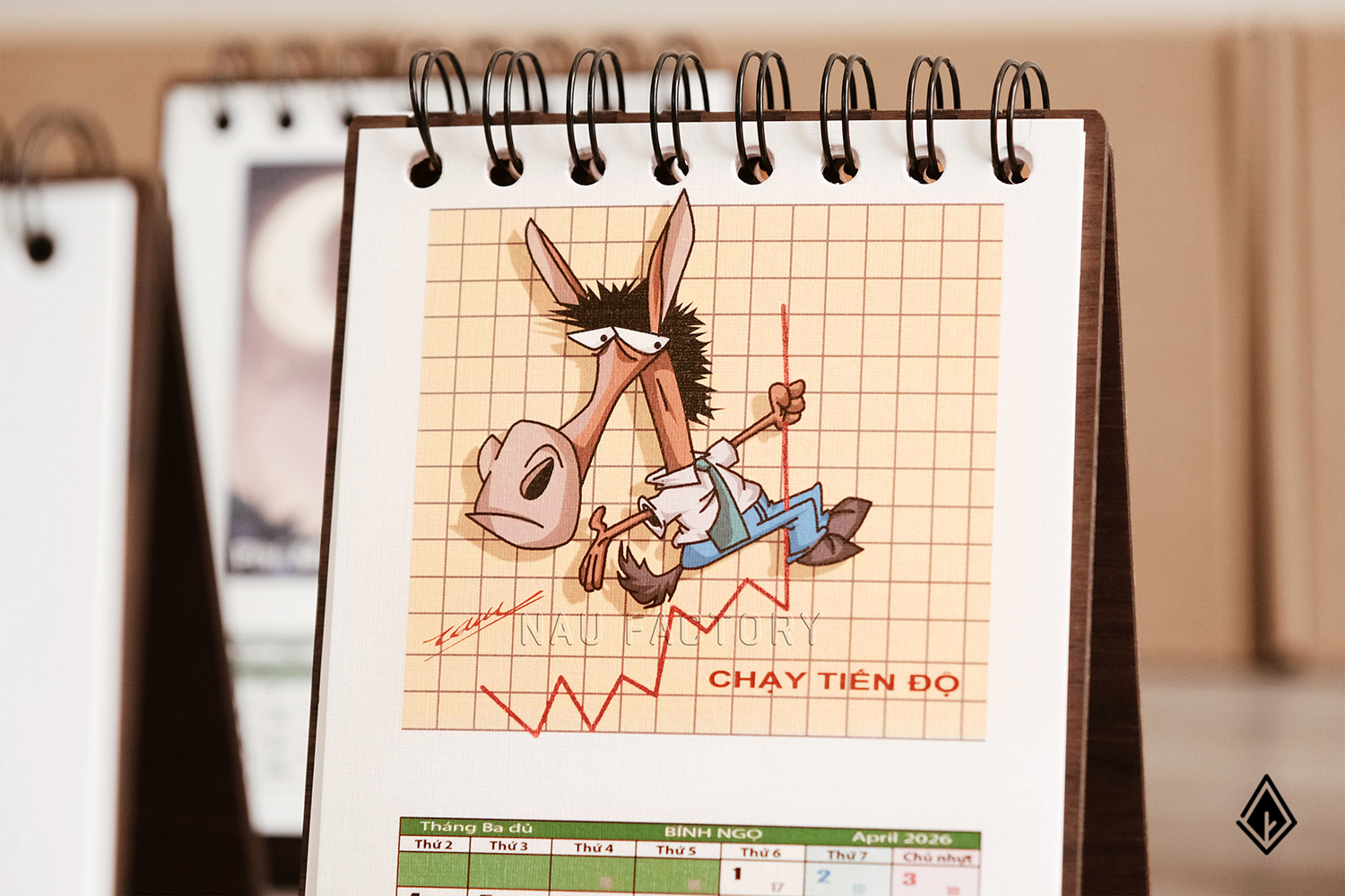 lịch gỗ form đứng