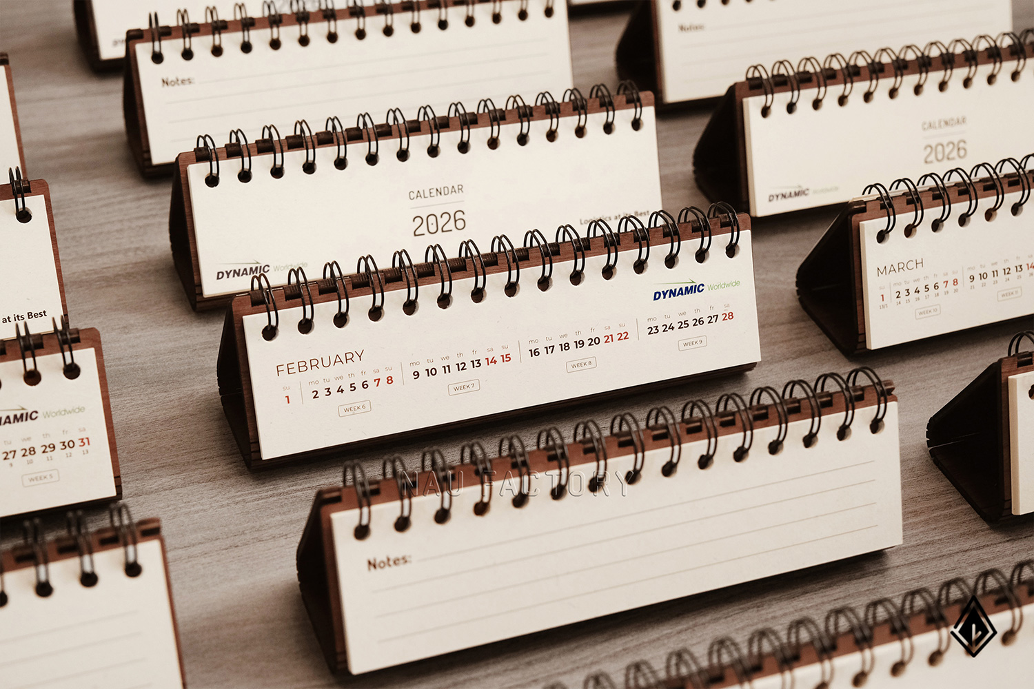 lịch gỗ form ngang