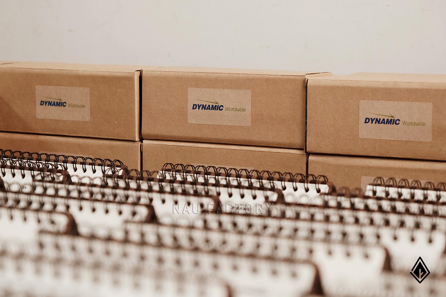 lịch gỗ form ngang