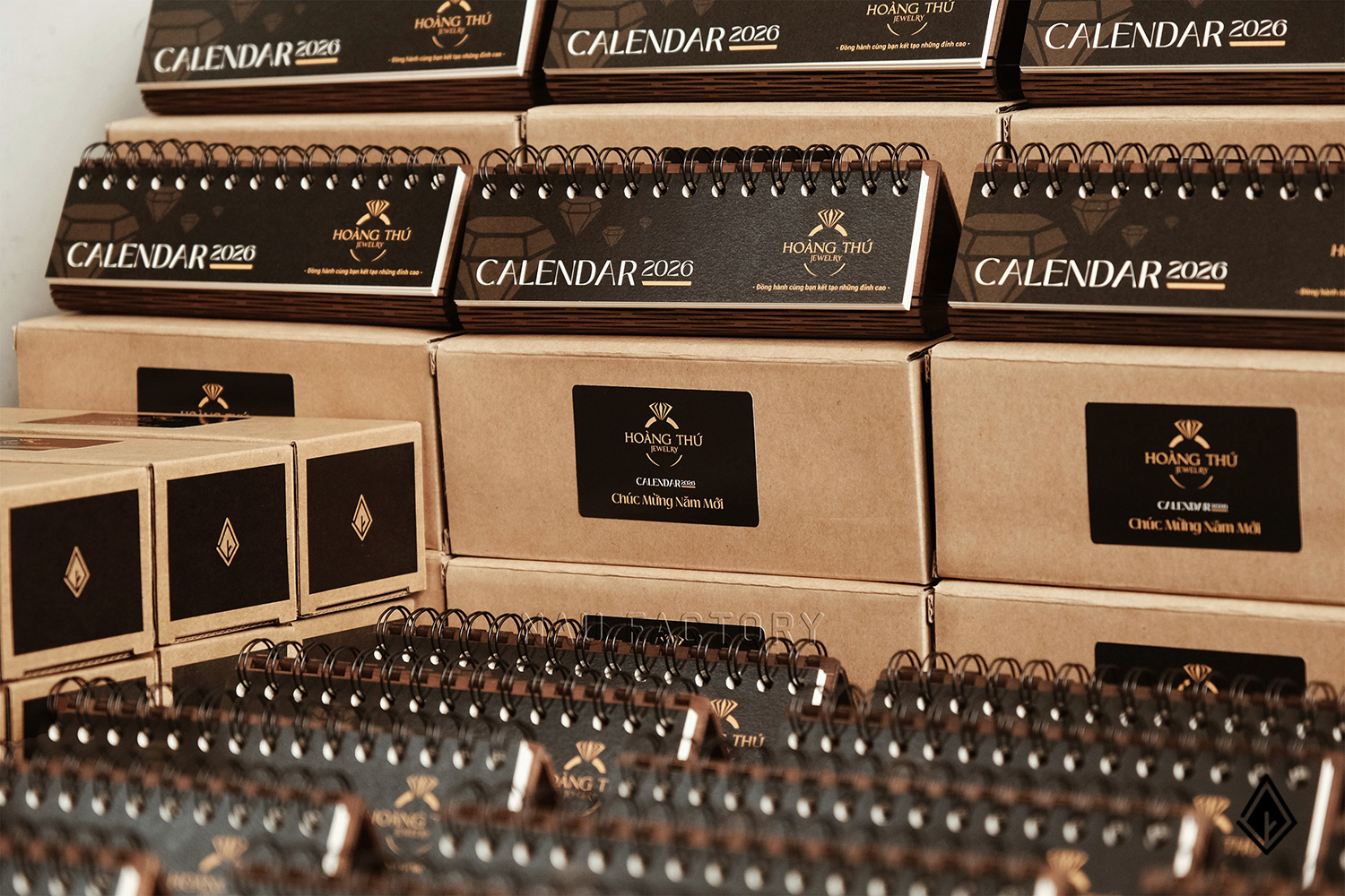 lịch gỗ form ngang