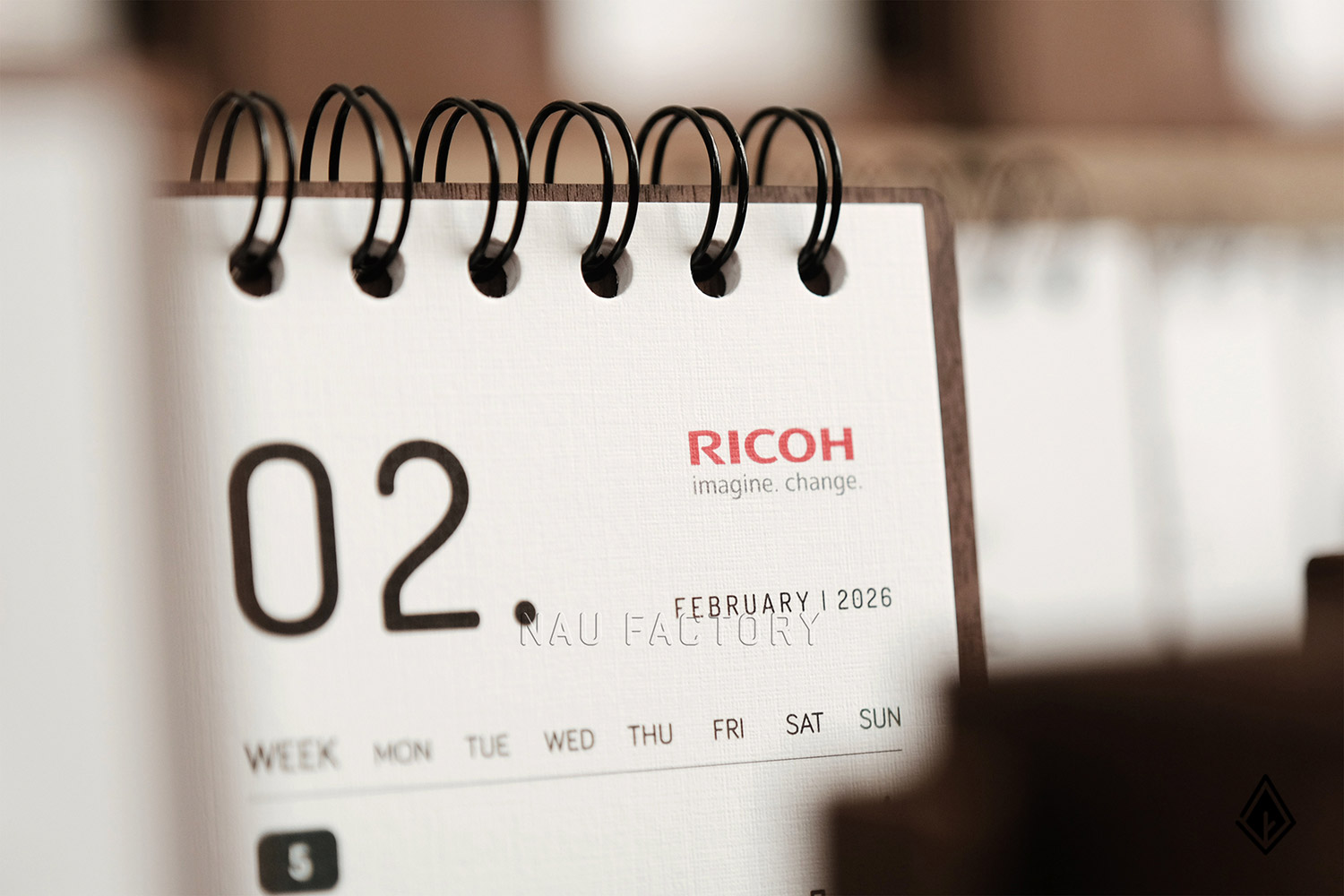 lịch gỗ khung ảnh