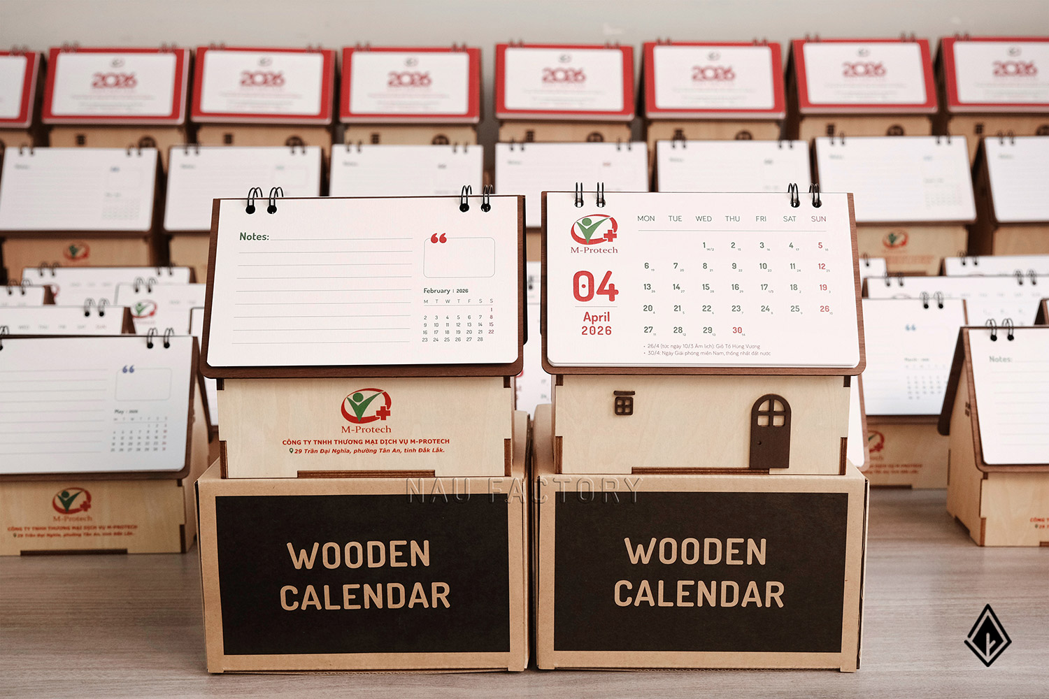 lịch gỗ ngôi nhà