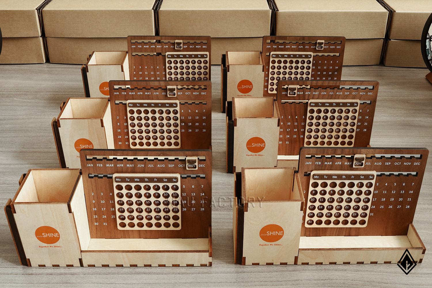 lịch gỗ vạn niên