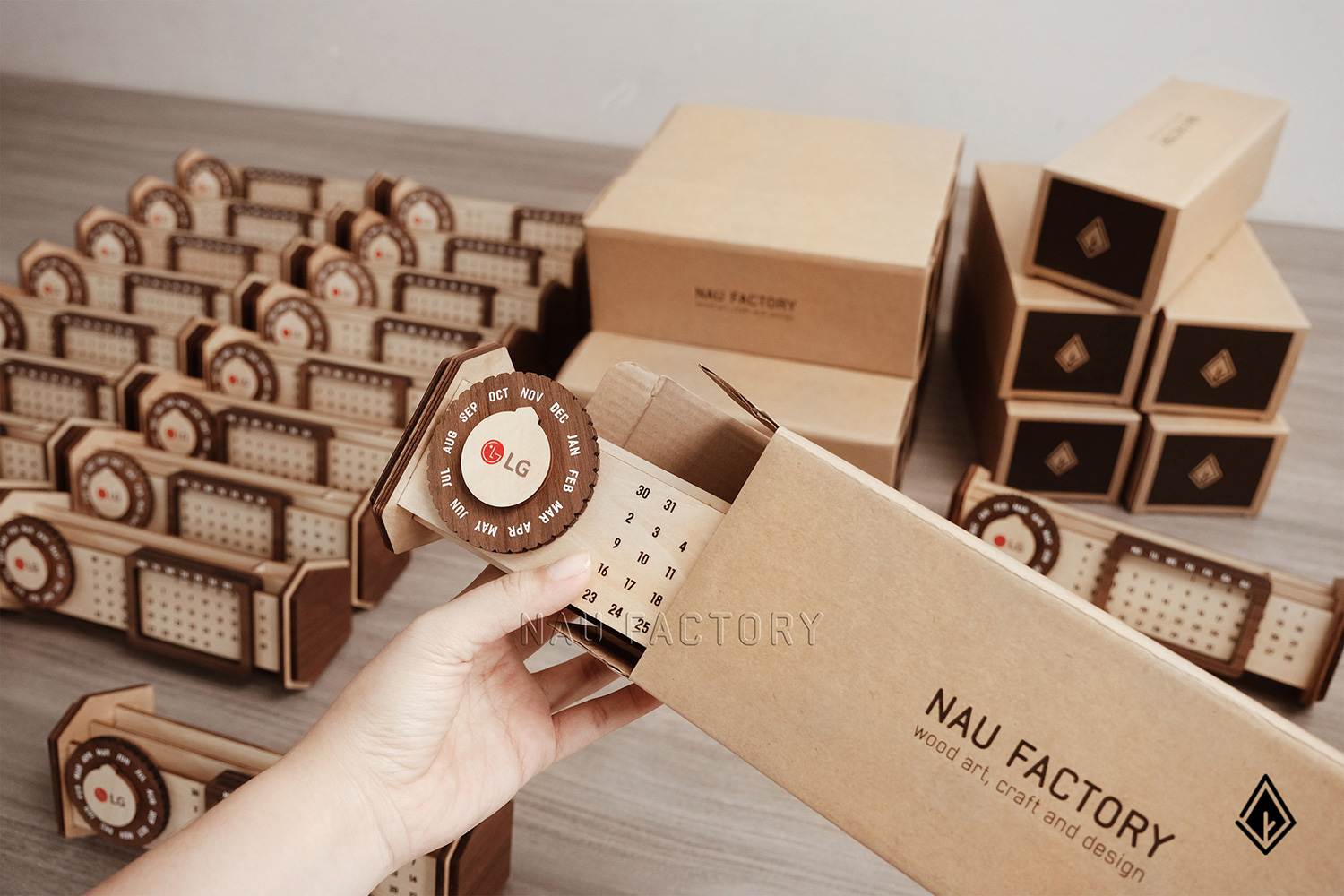 Lịch gỗ vạn niên