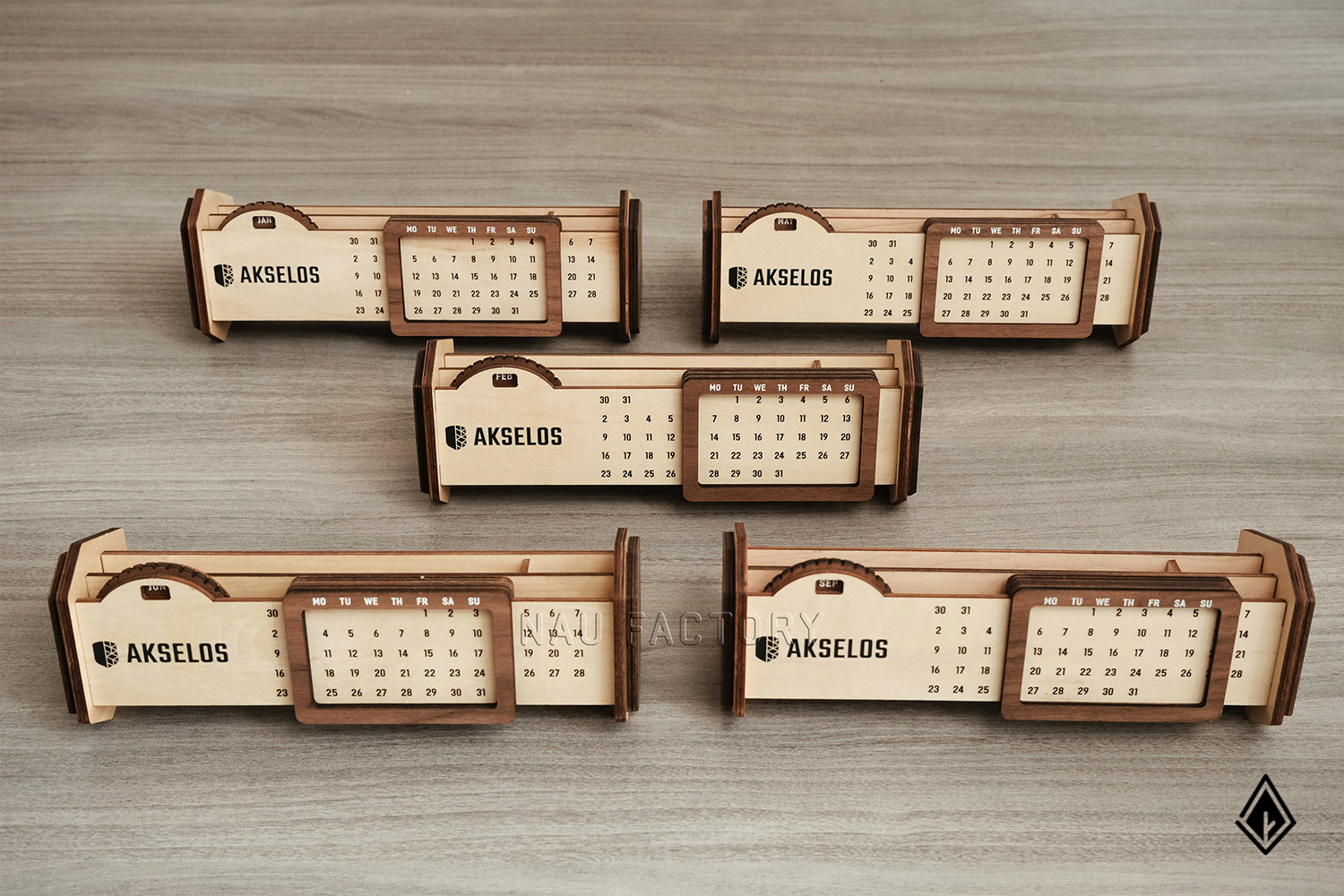 lịch gỗ vạn niên