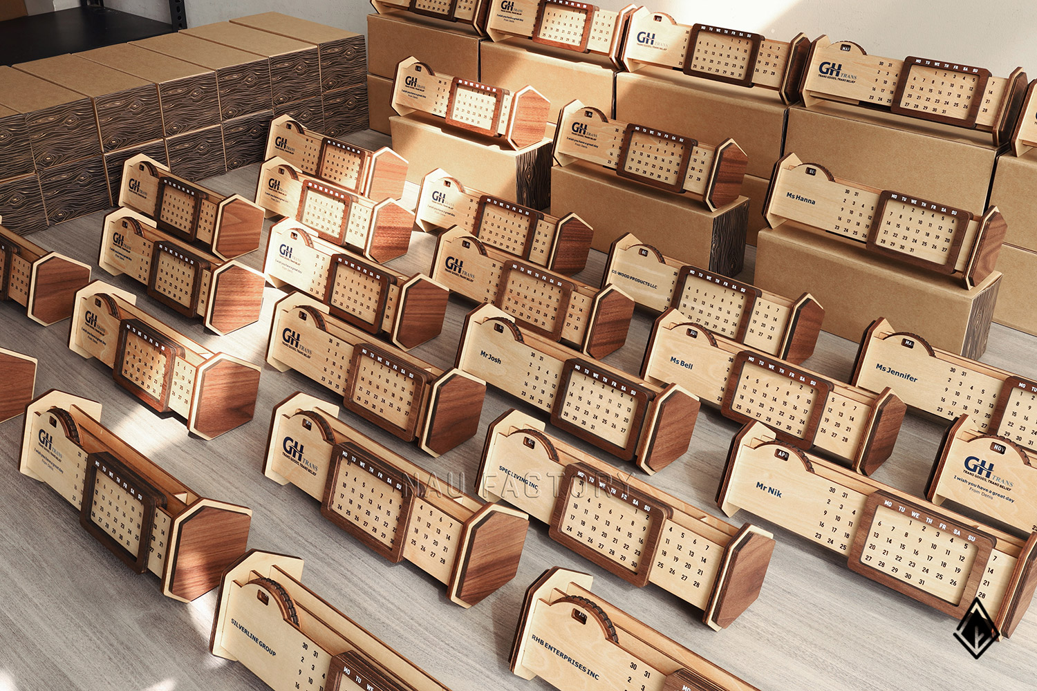 lịch gỗ vạn niên