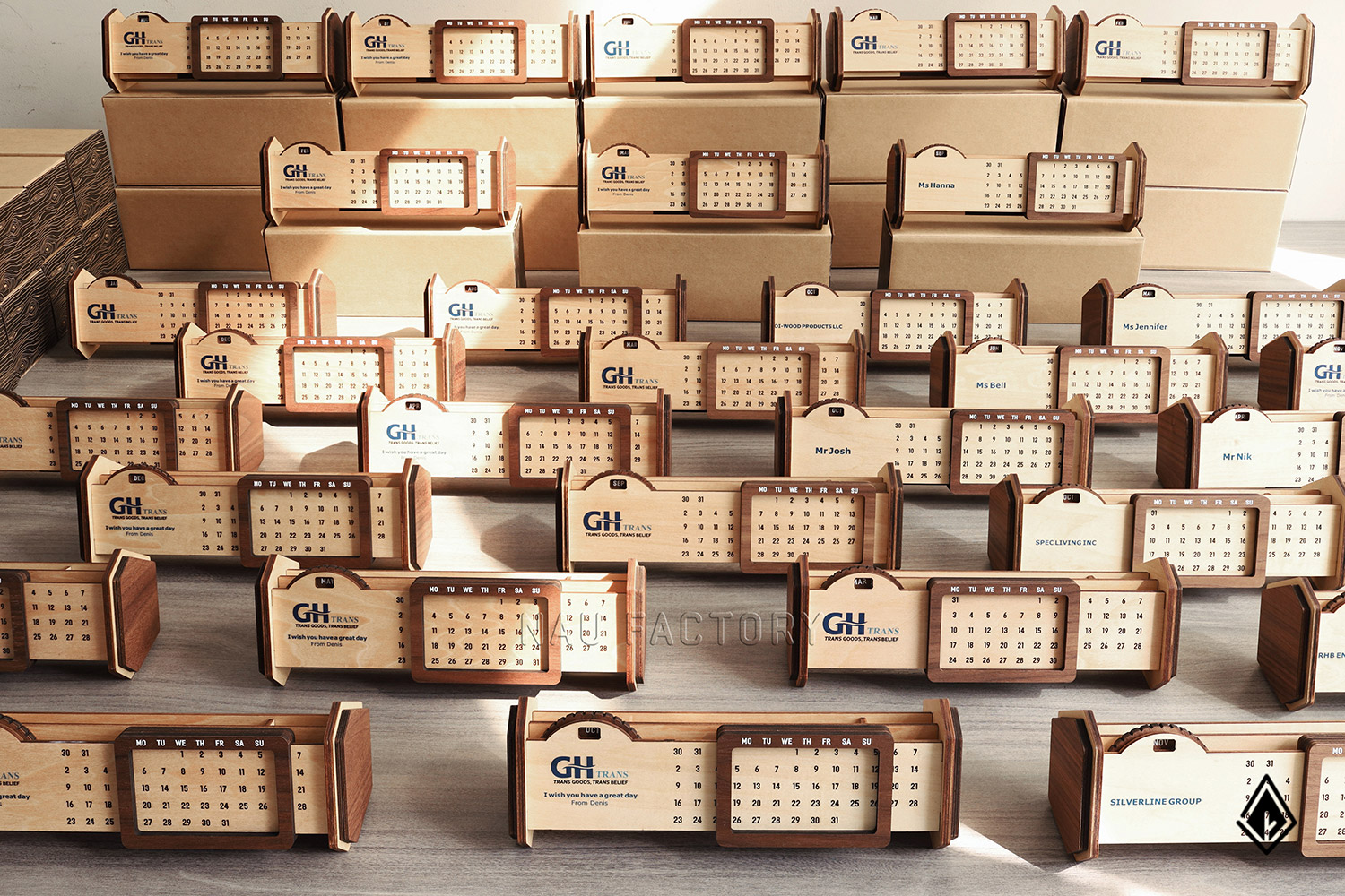 lịch gỗ vạn niên