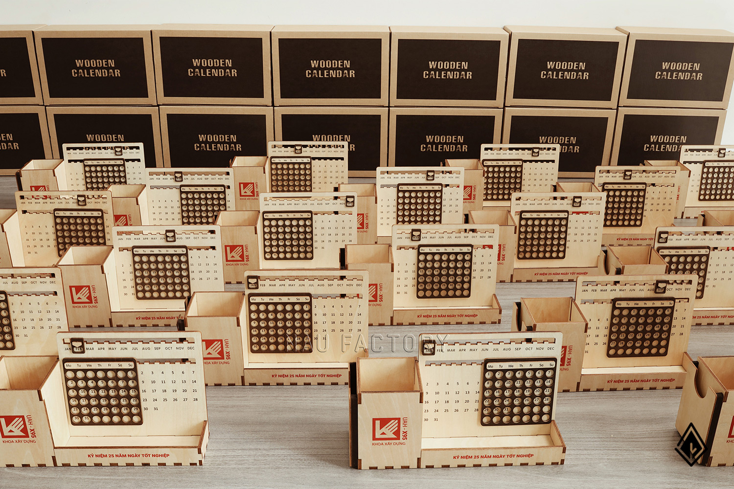 lịch gỗ vạn niên