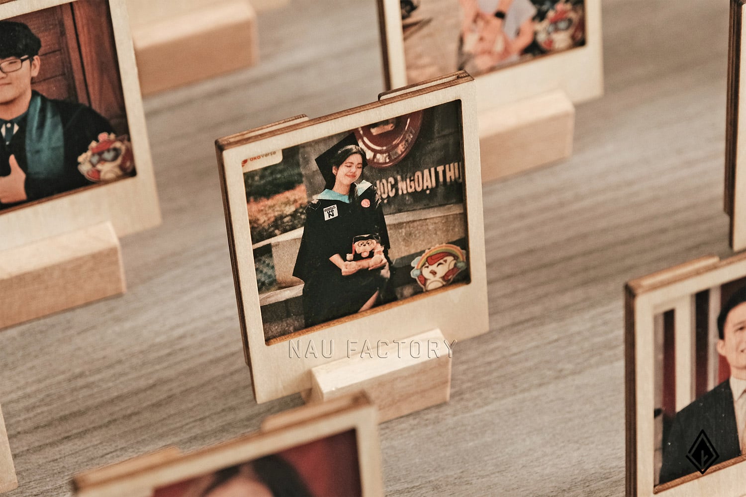 set lịch vạn niên và tranh gỗ