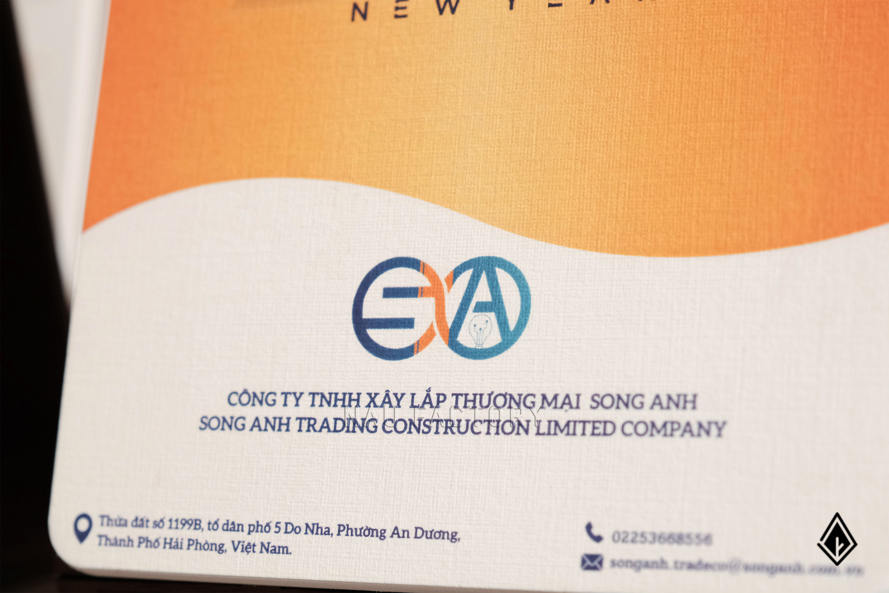 lịch gỗ form đứng