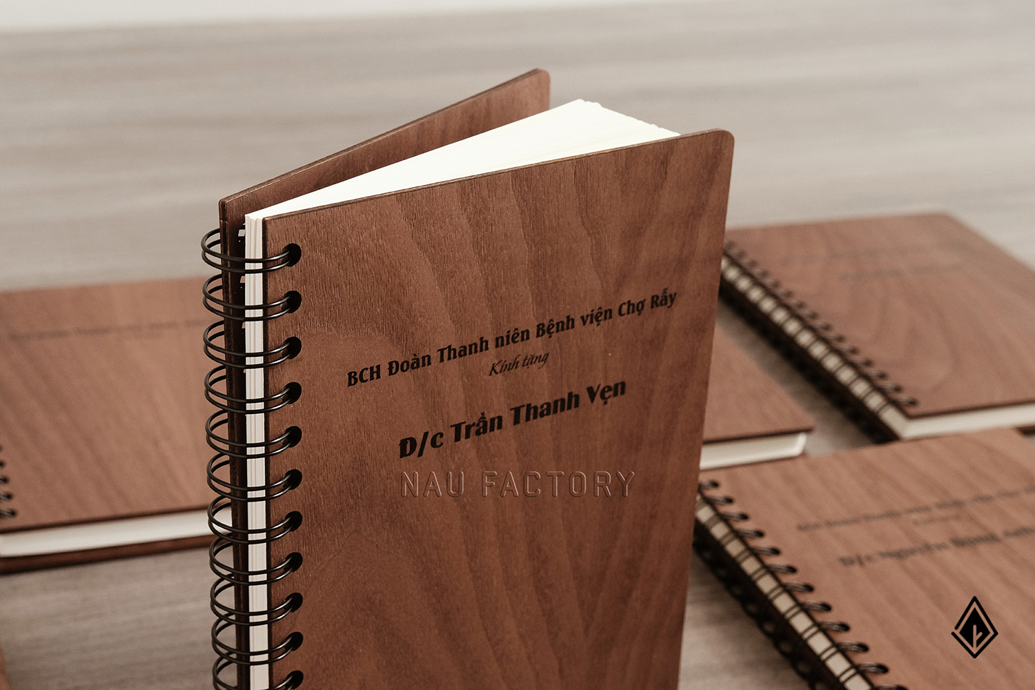 sổ tay gỗ