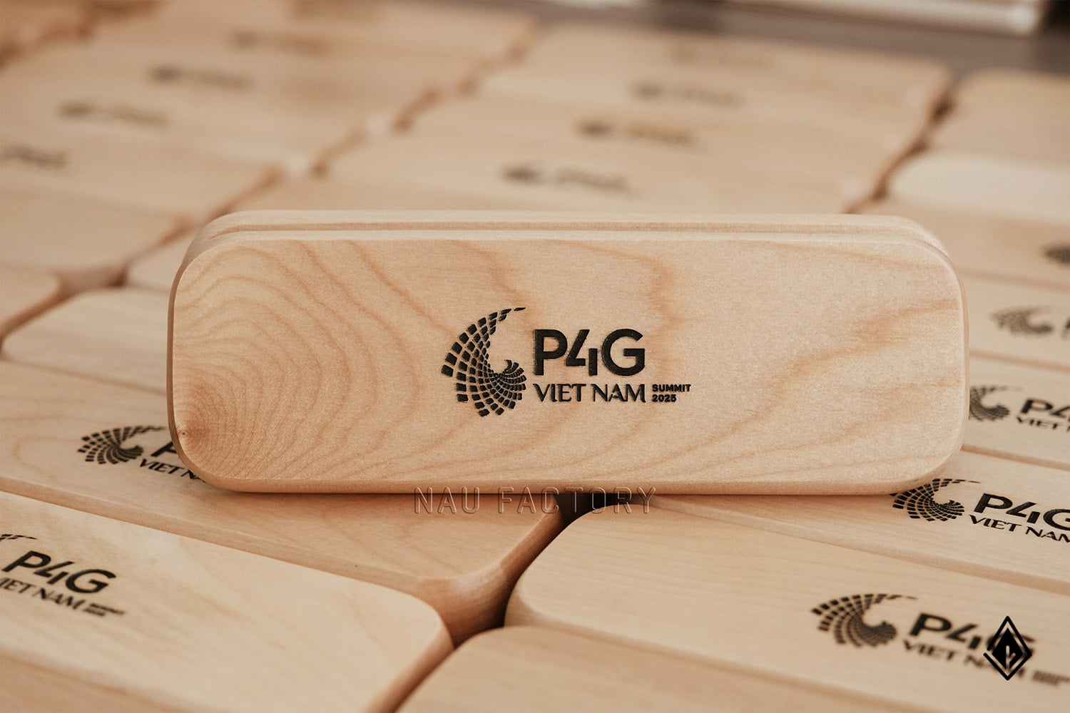 Set sổ, bút và hộp bút gỗ