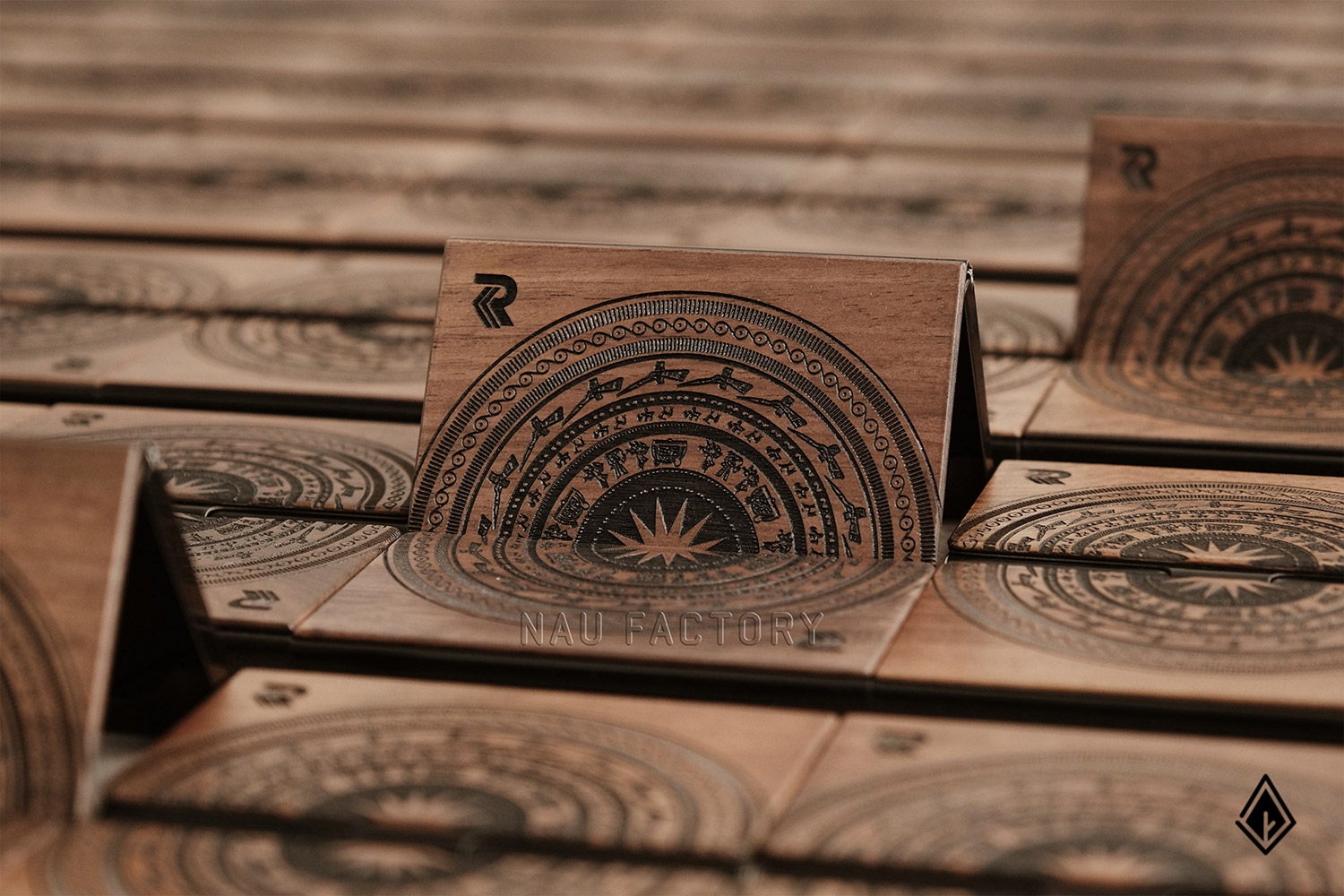 set sổ, bút và hộp namecard gỗ