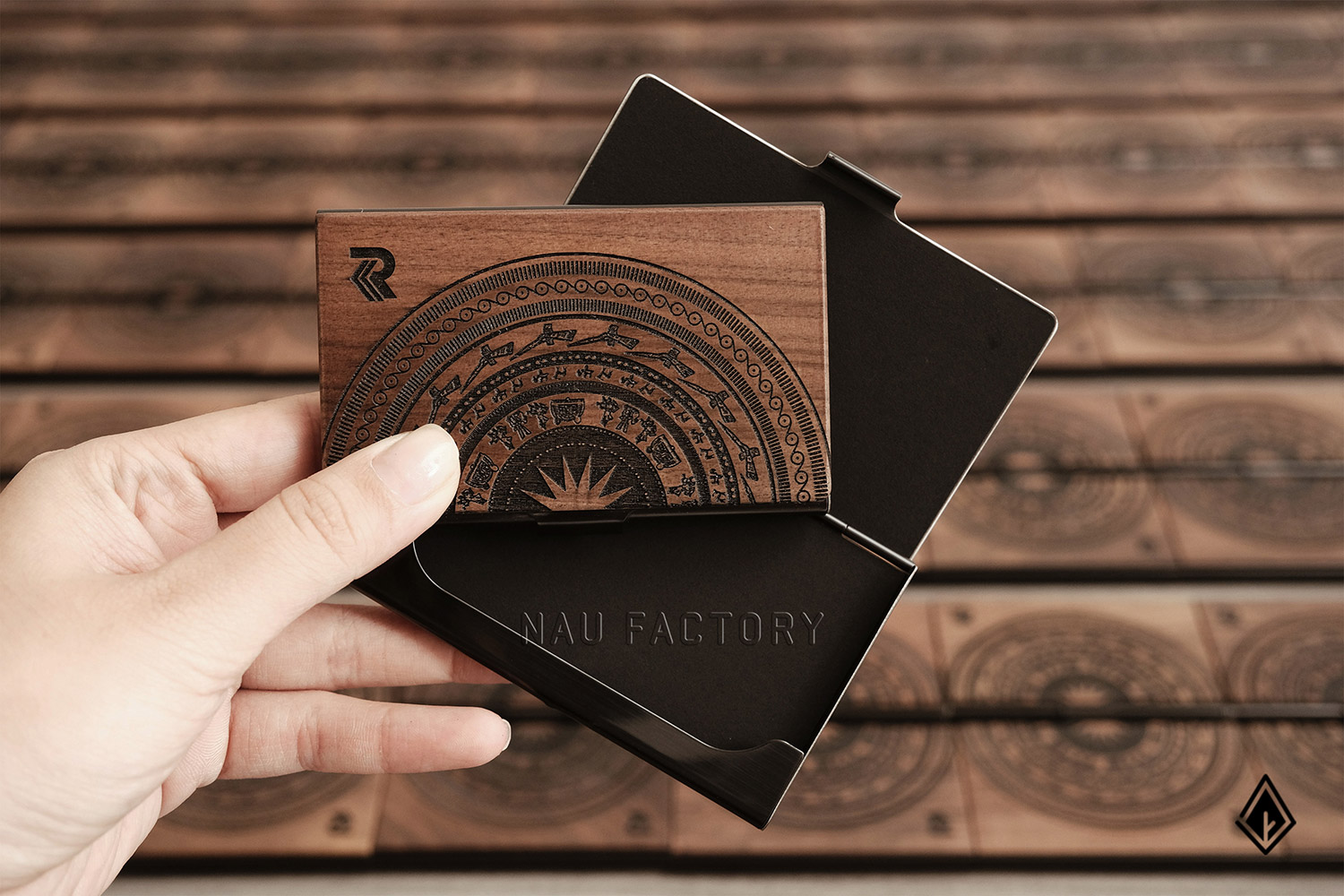 set sổ, bút và hộp namecard gỗ