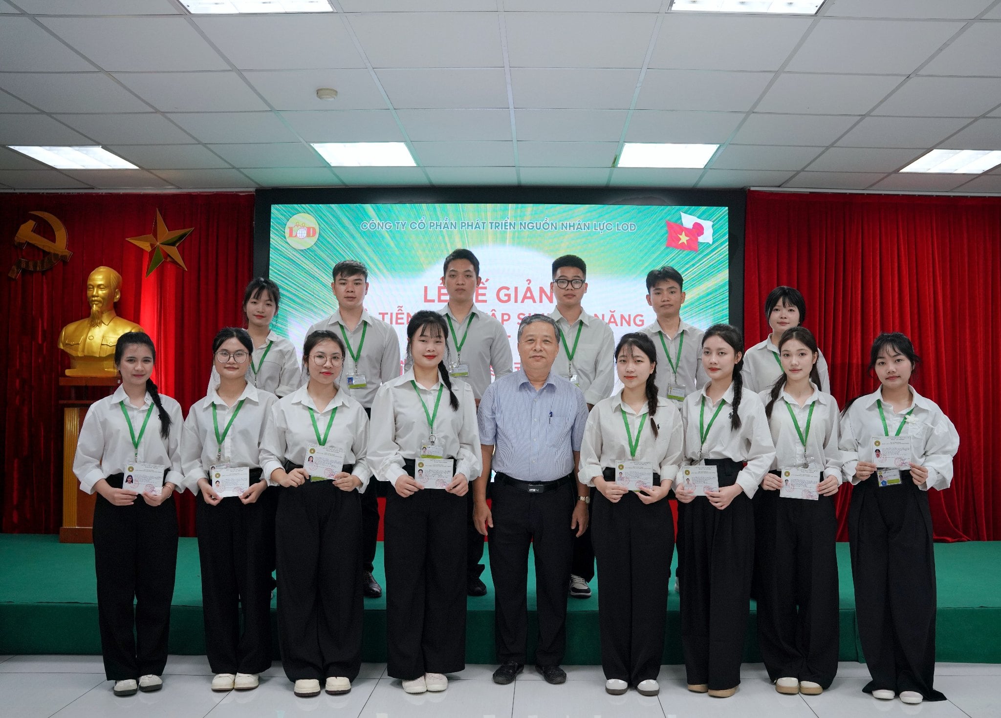 Lễ bế giảng và gặp mặt tiễn chân 19 Thực tập sinh kỹ năng ngày 04/06/2026