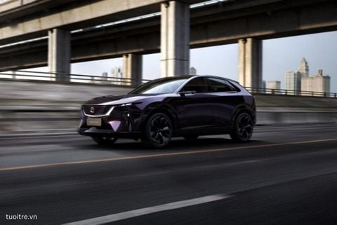 Mazda EZ-60 2026 Ra Mắt, SUV Điện Hiện Đại Với Màn Hình HUD 100 Inch