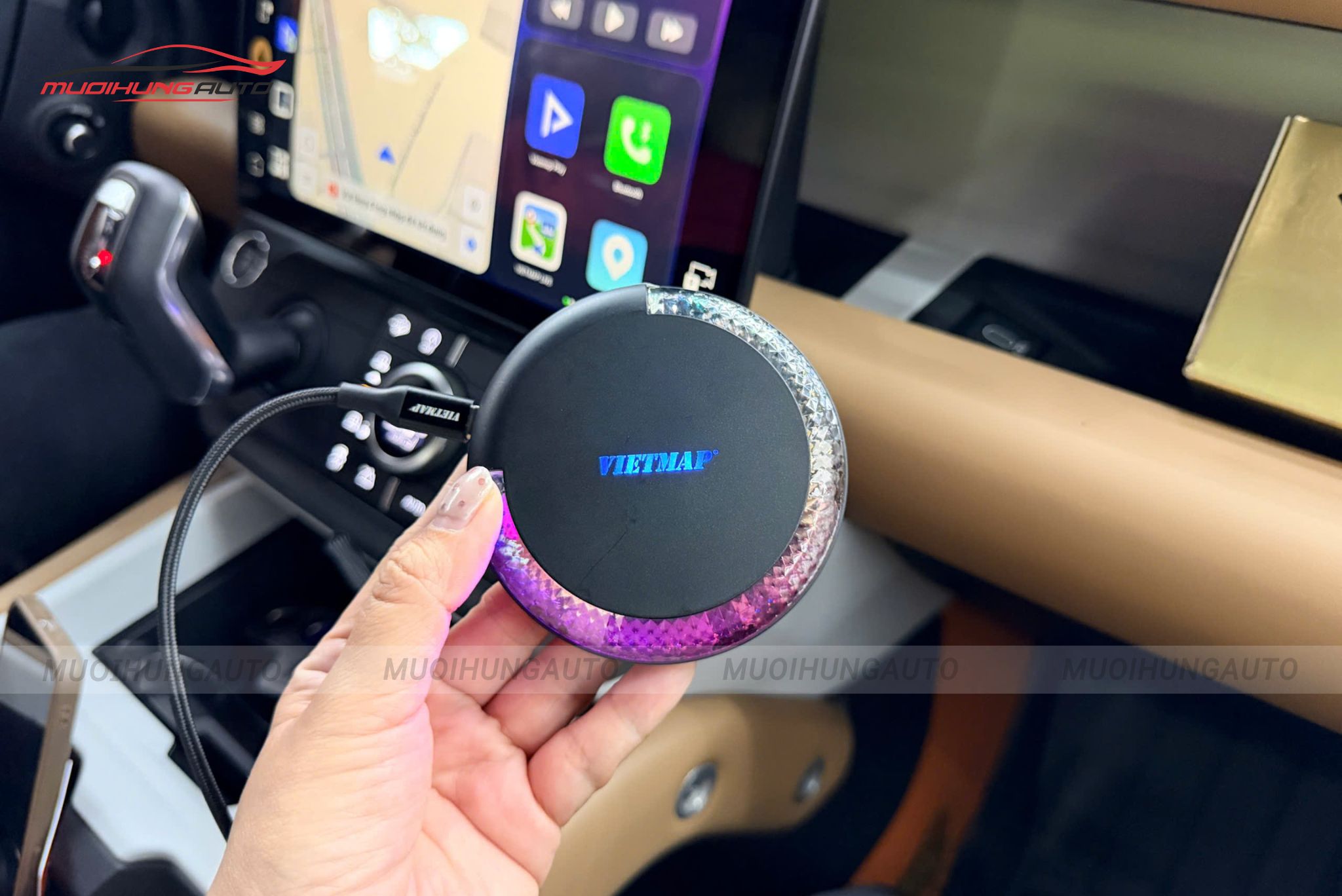 Android Box cho ô tô Land Rover Defender 2025