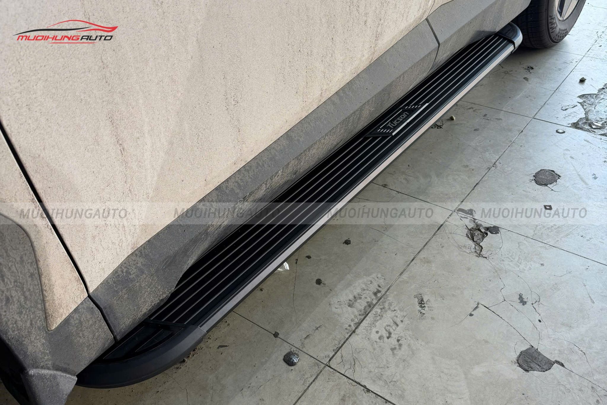 Bệ bước chân Hyundai Tucson 2025