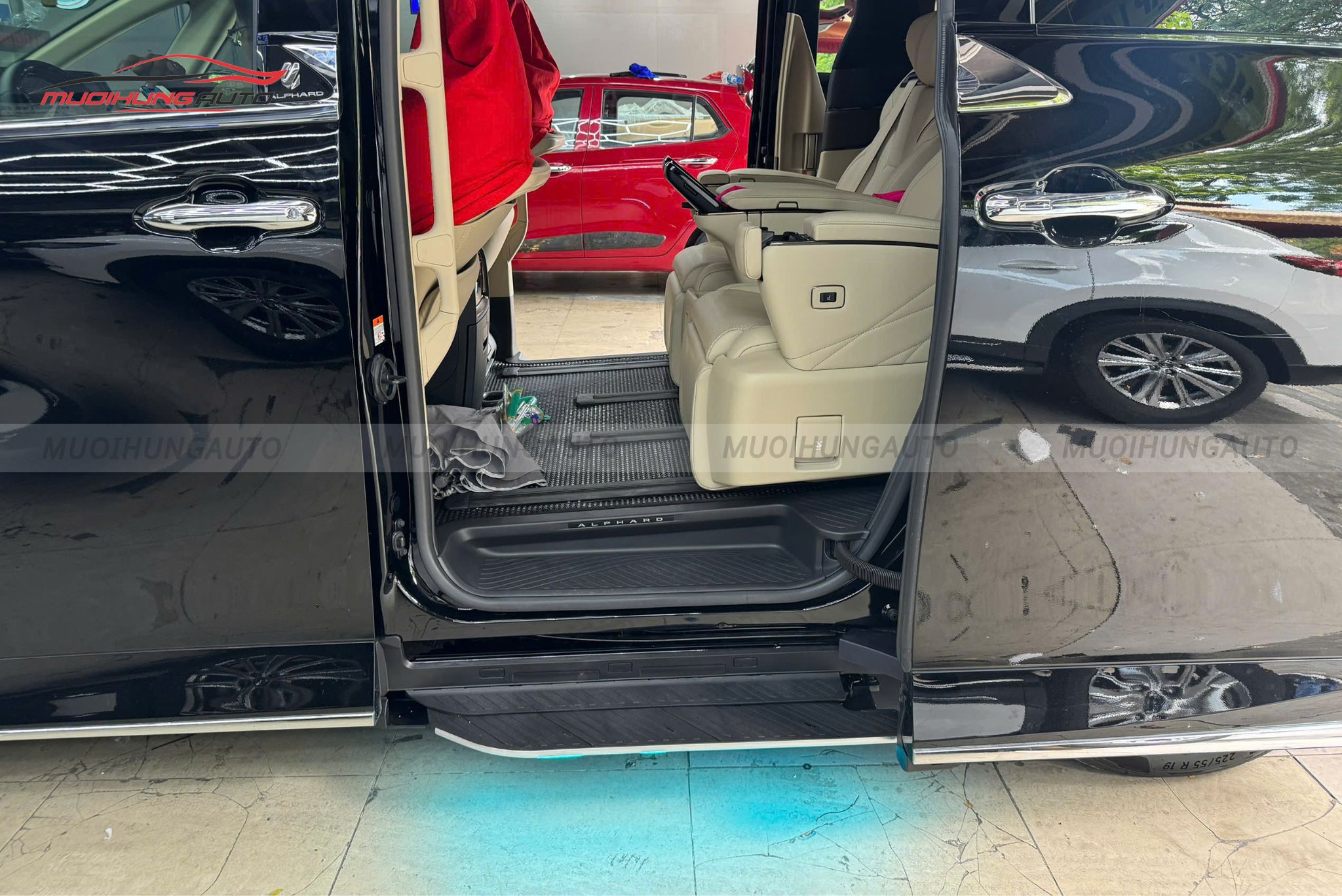 Bệ bước điện tự động Toyota Alphard 2023-2025