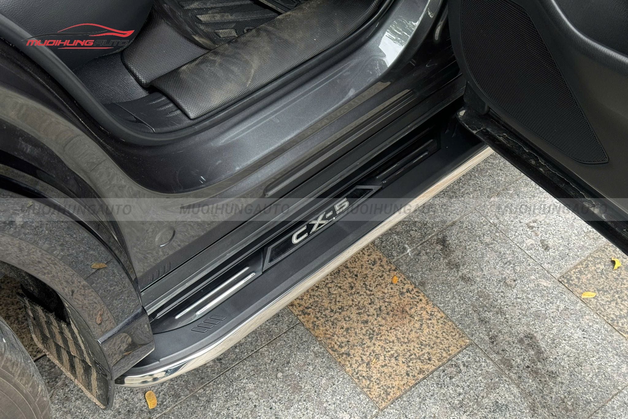 Bệ bước xe Mazda CX5 2025