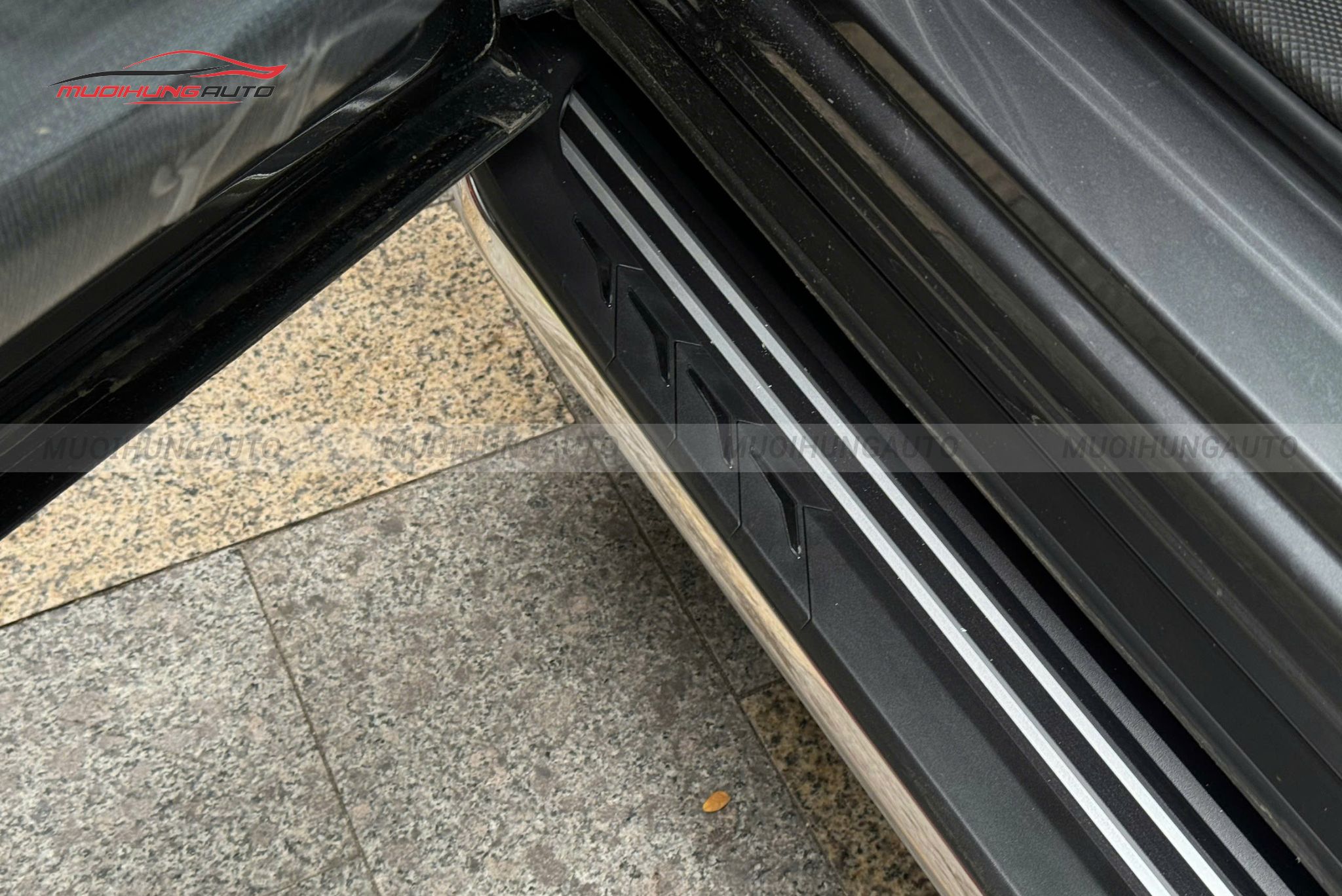 Bệ lên xuống Mazda CX5 2025